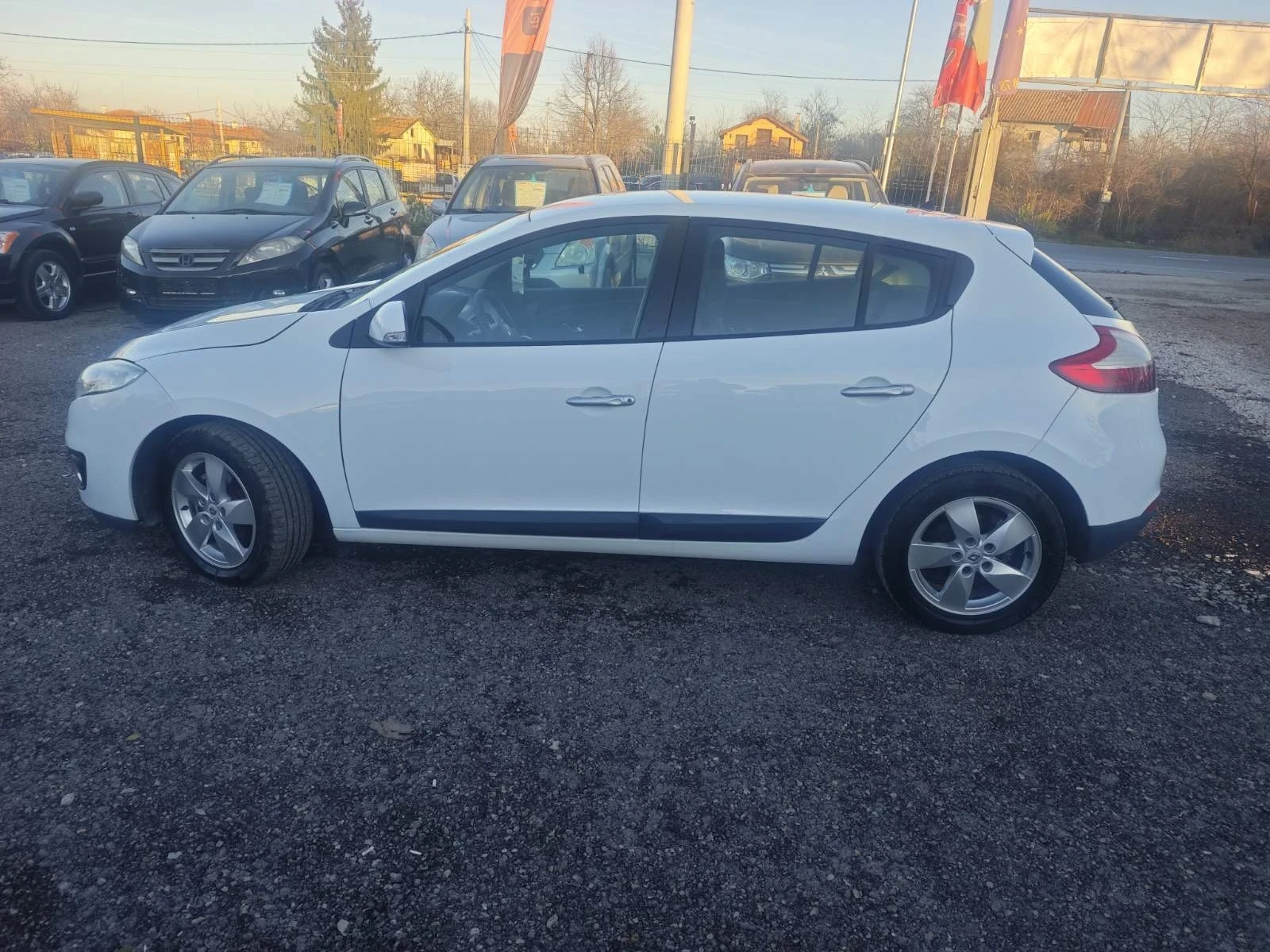 Renault Megane 1.5/110KC - изображение 3