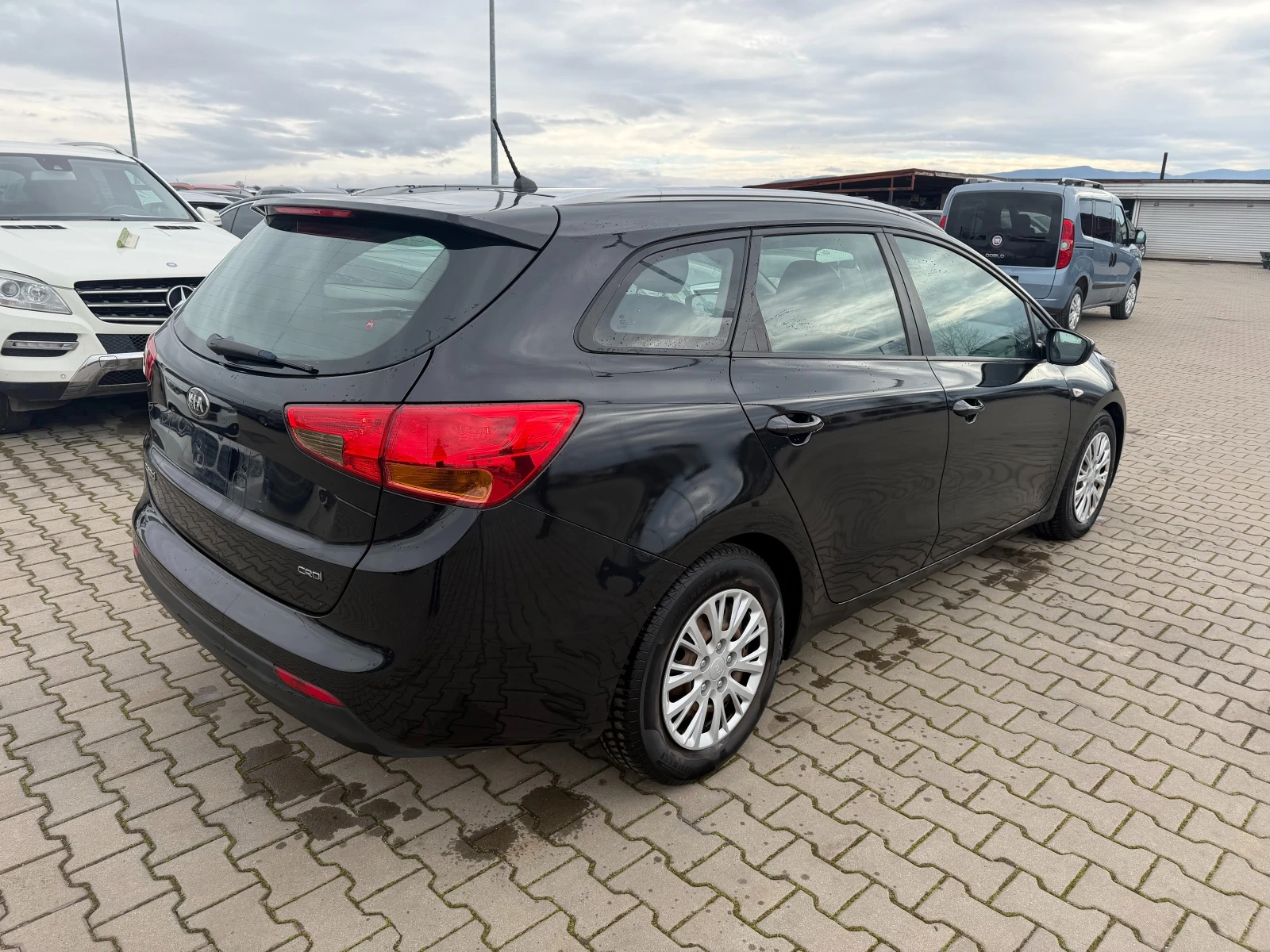 Kia Ceed 1.6CRDI EURO 5 | Mobile.bg � ����������� 6