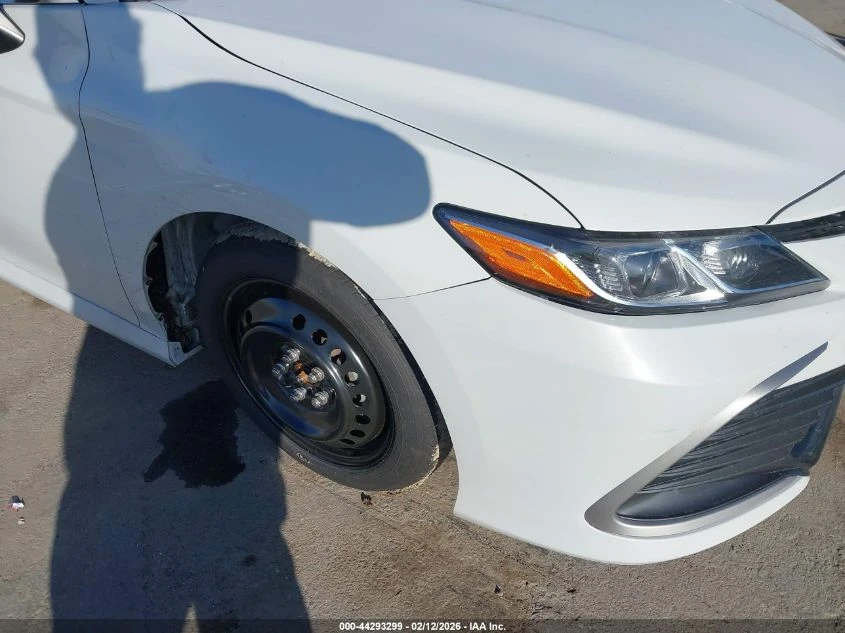 Toyota Camry 2.5l Le Awd - изображение 6