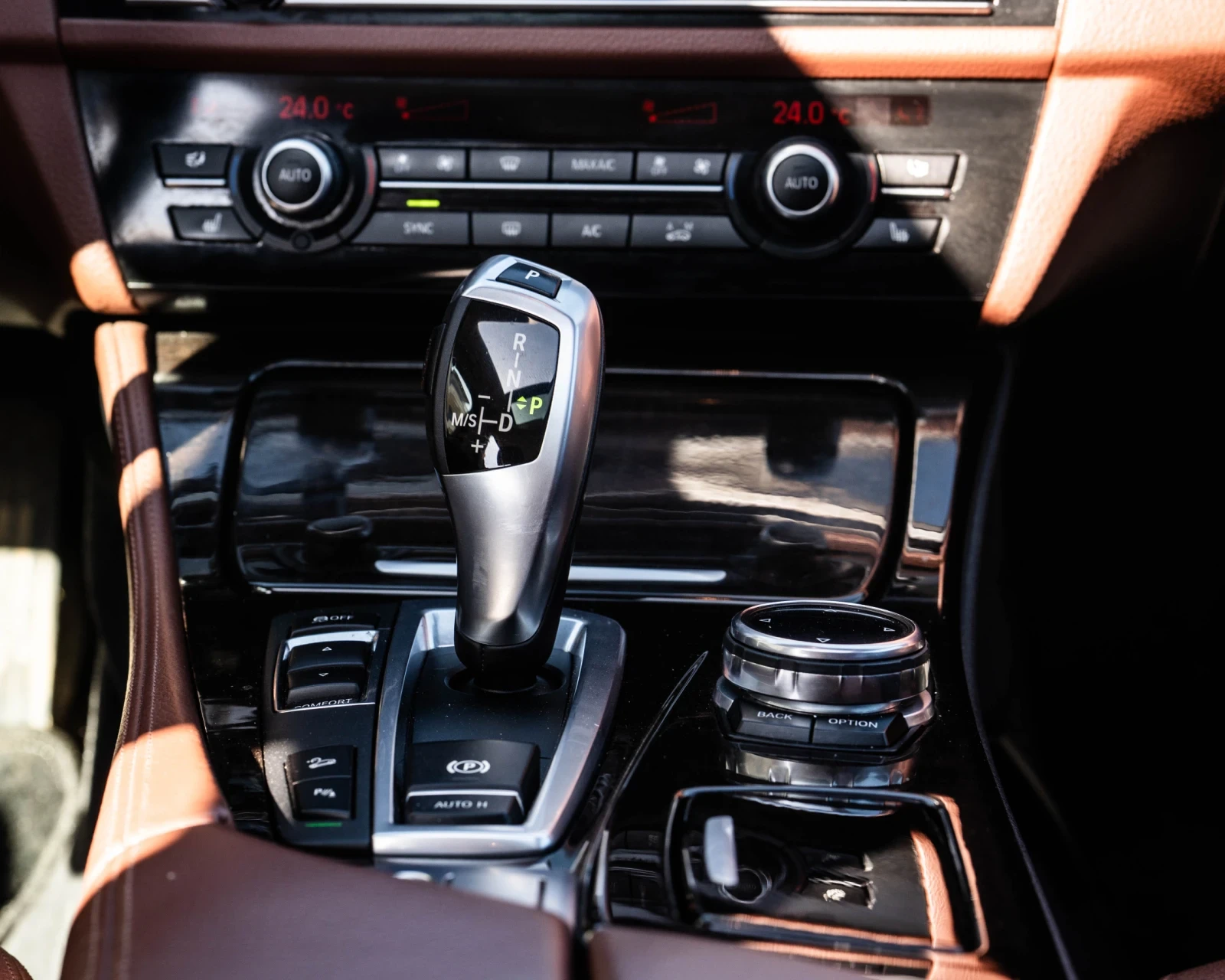 BMW 535 535iX LCI, снимка 15 - Автомобили и джипове - 53877932