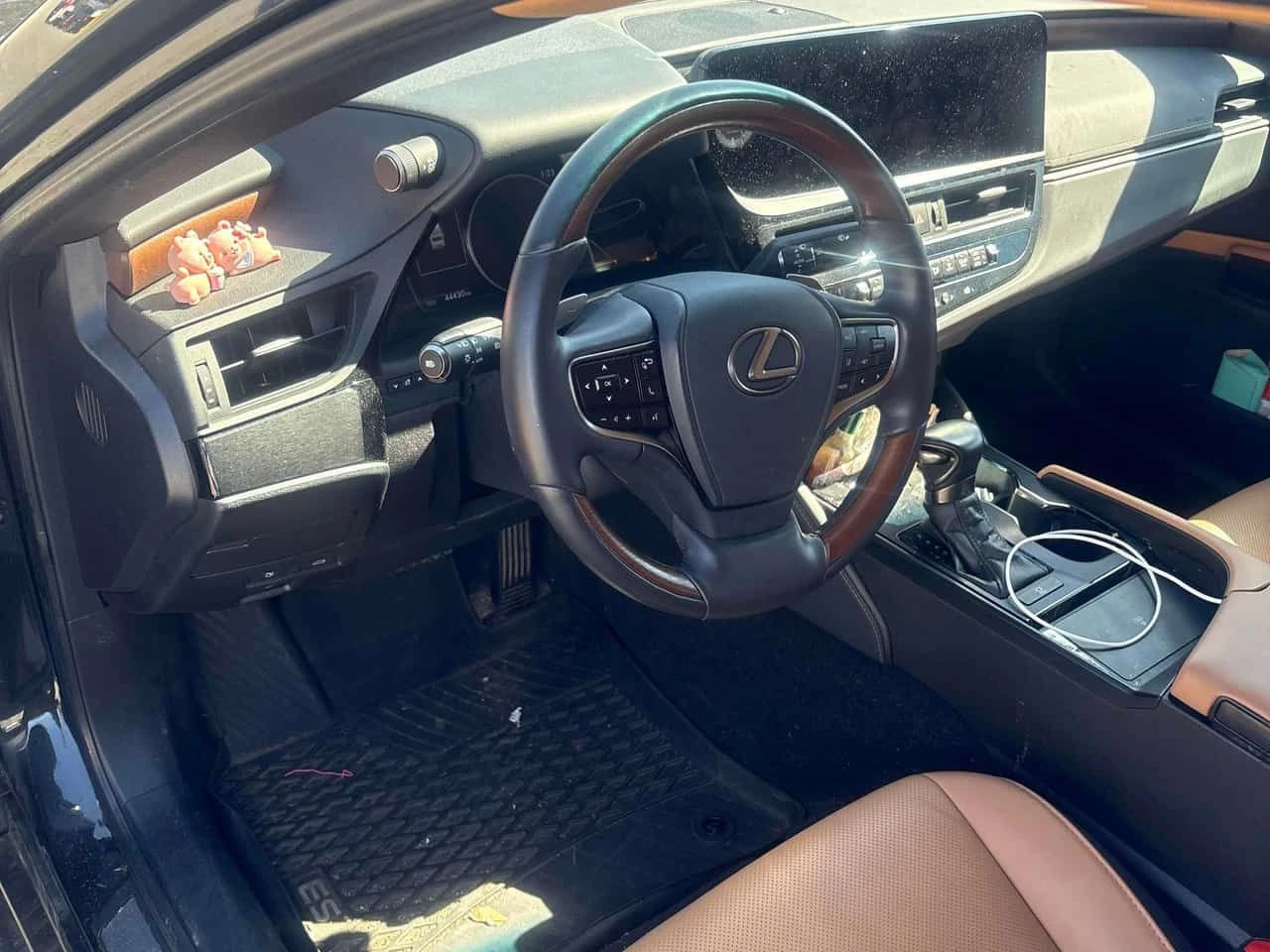 Lexus ES * 250 * CARFAX * ОБДУХВАНЕ * СЛЕДЕНЕ НА ЛЕНТИ, снимка 5 - Автомобили и джипове - 54143906