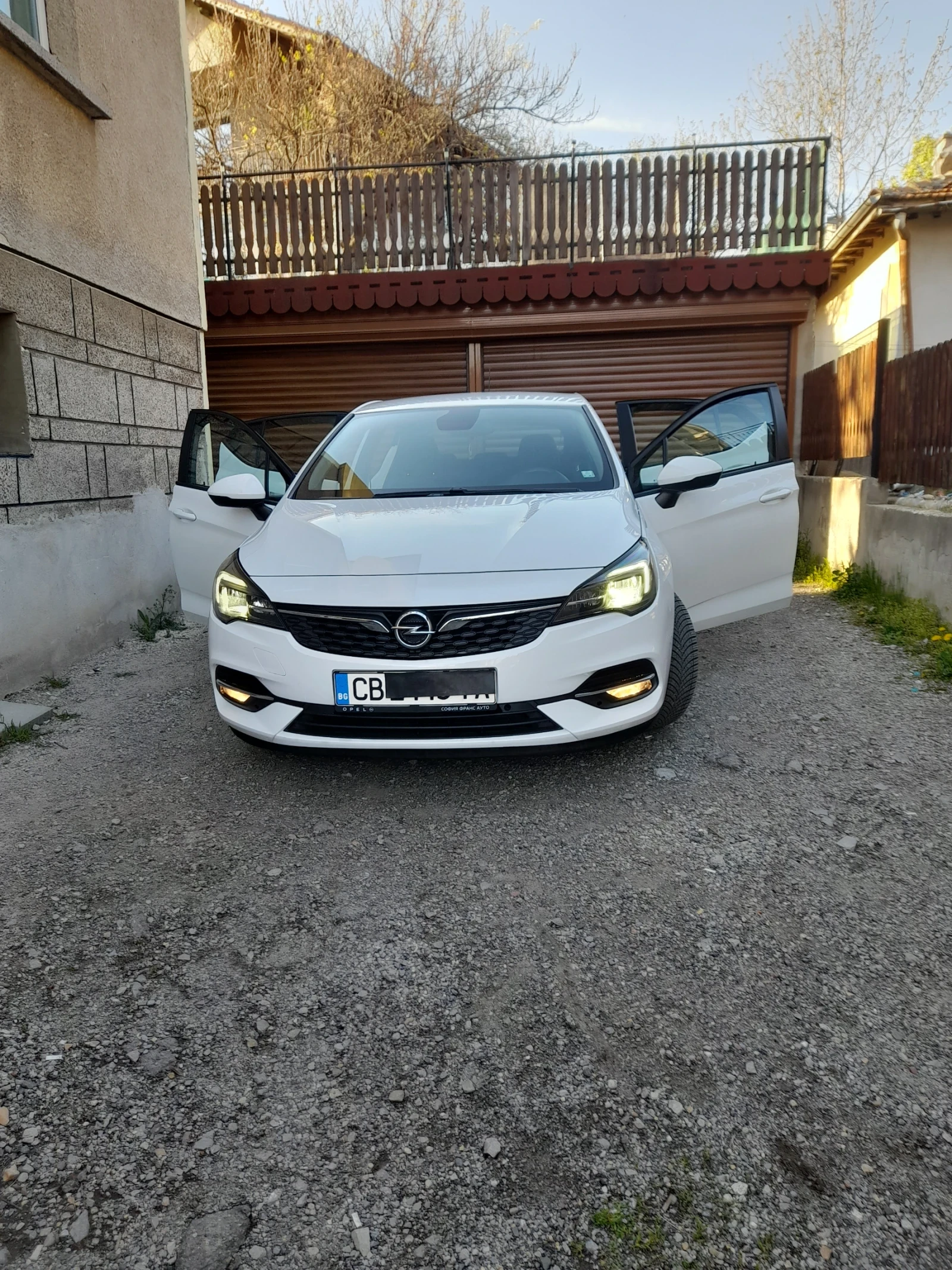 Opel Astra 1.2-TURBO 131ks ELEGANS