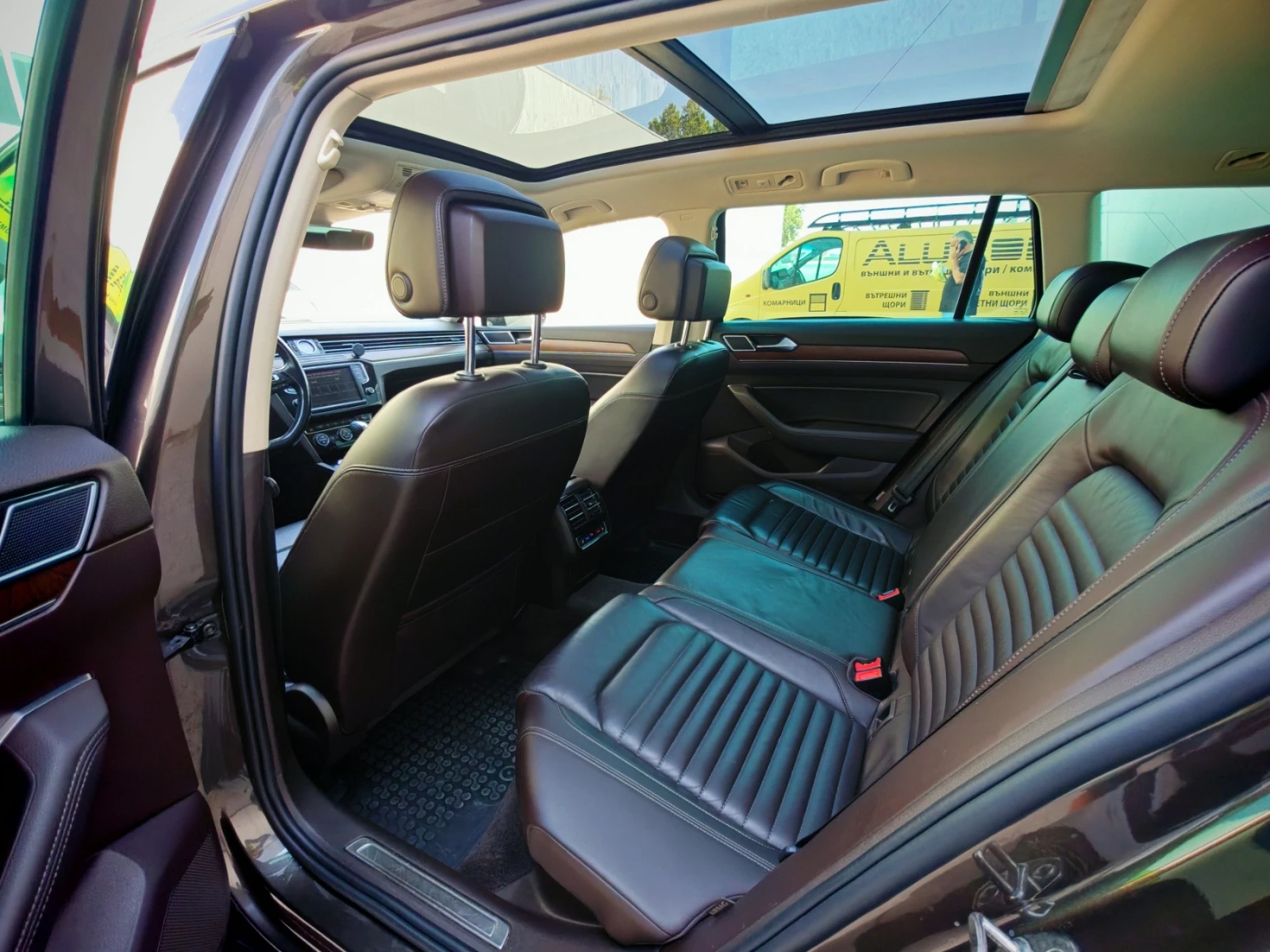 VW Passat, снимка 12 - Автомобили и джипове - 54333332