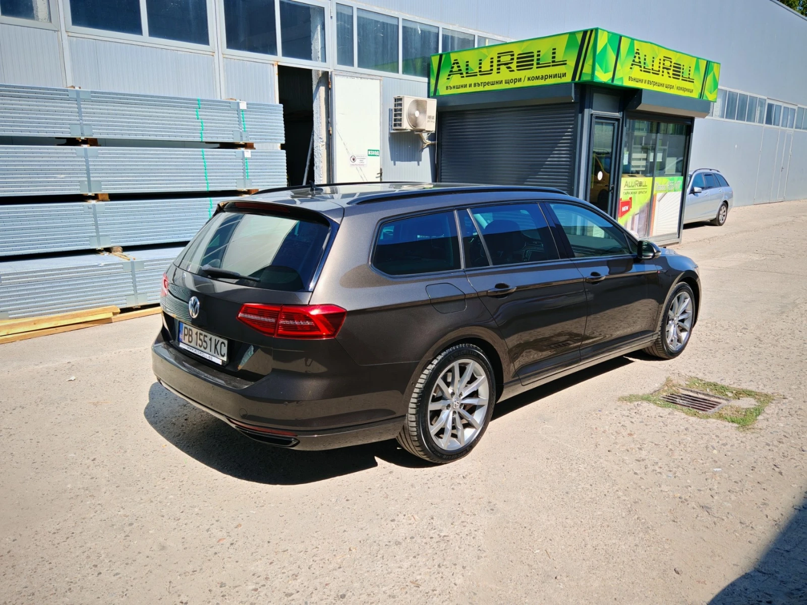 VW Passat, снимка 4 - Автомобили и джипове - 54333332