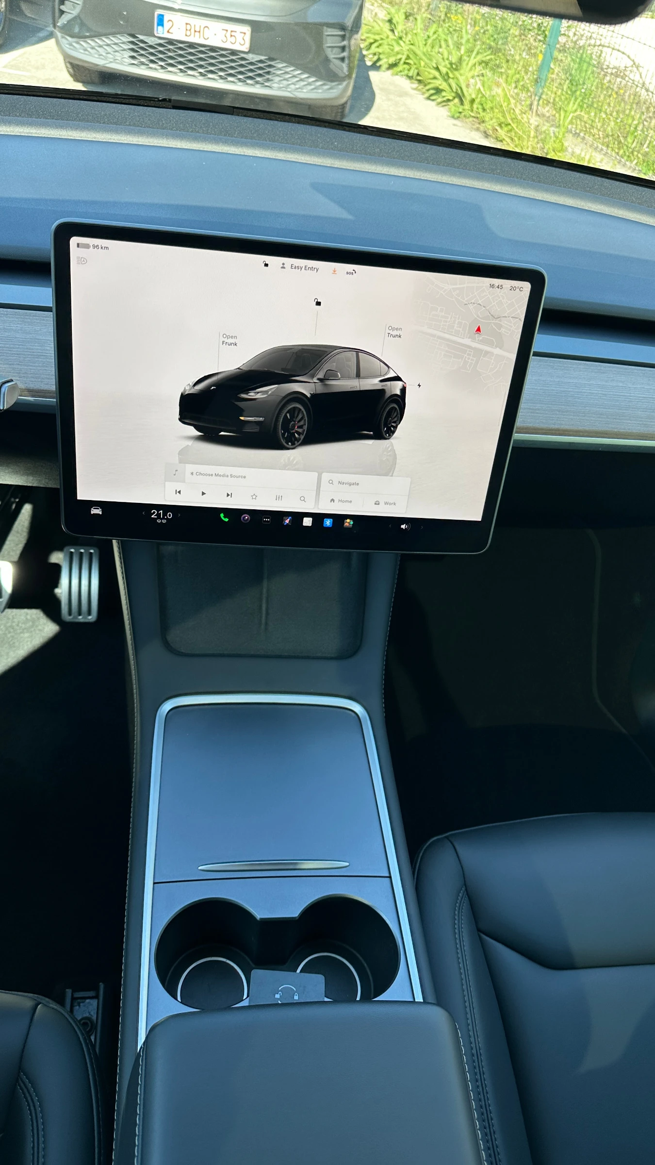 Tesla Model Y Dual Motor Performance , снимка 14 - Автомобили и джипове - 54450646