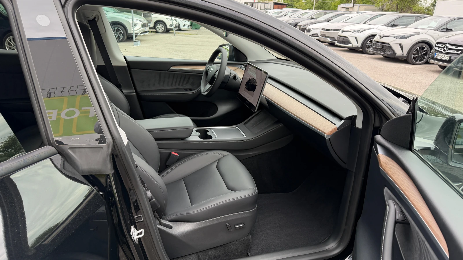 Tesla Model Y Dual Motor Performance , снимка 12 - Автомобили и джипове - 54450646
