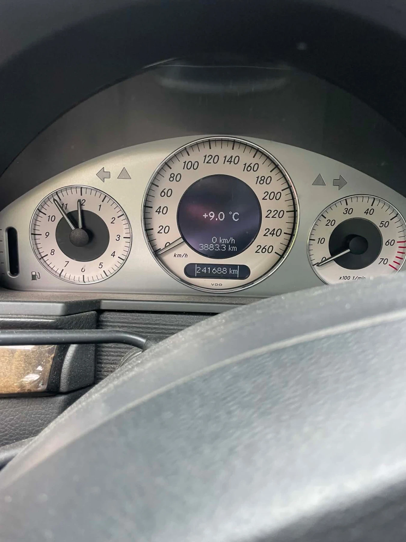 Mercedes-Benz E 240 | Mobile.bg � ����������� 4
