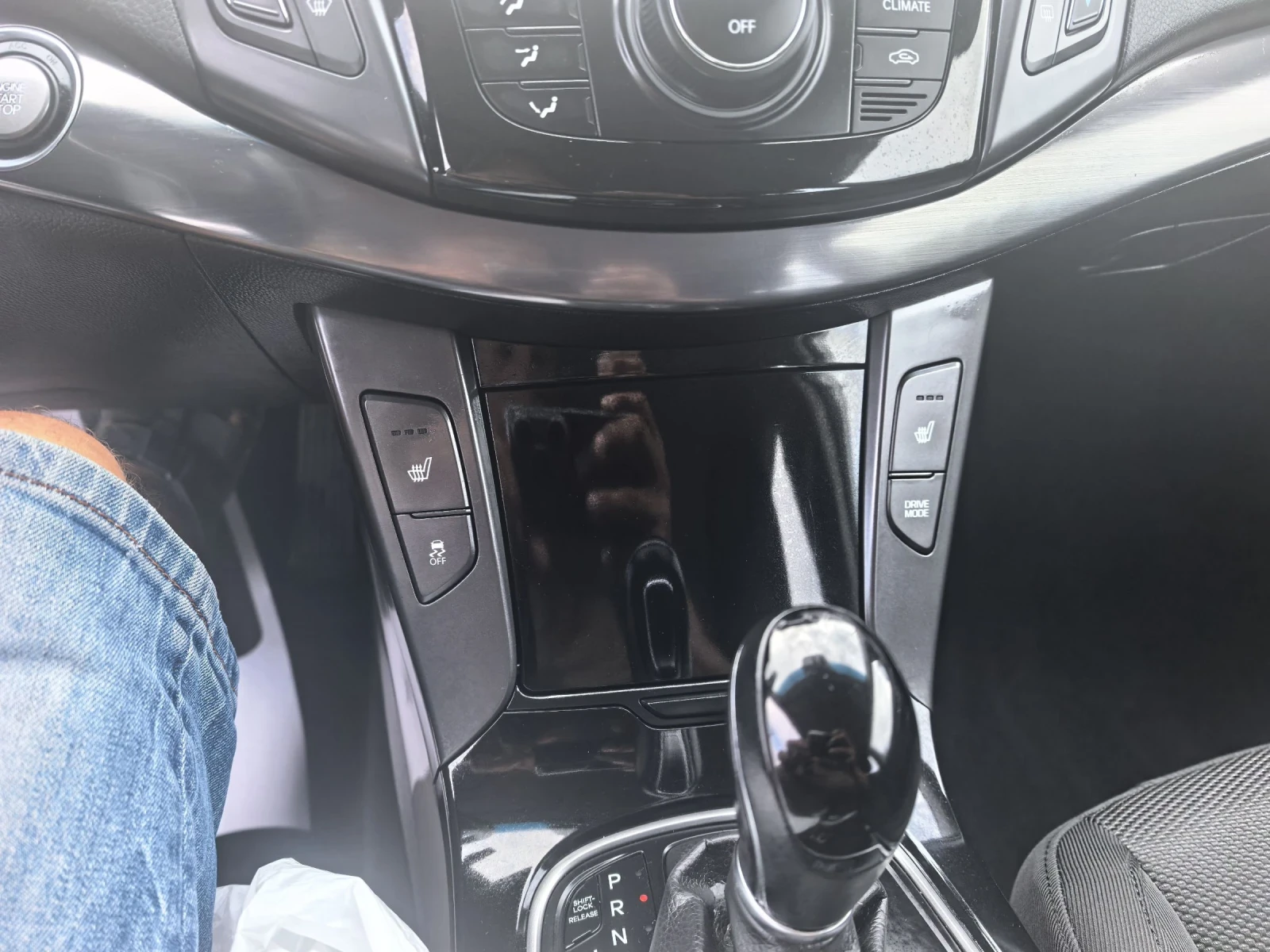 Hyundai I40 Комби, снимка 17 - Автомобили и джипове - 55015829
