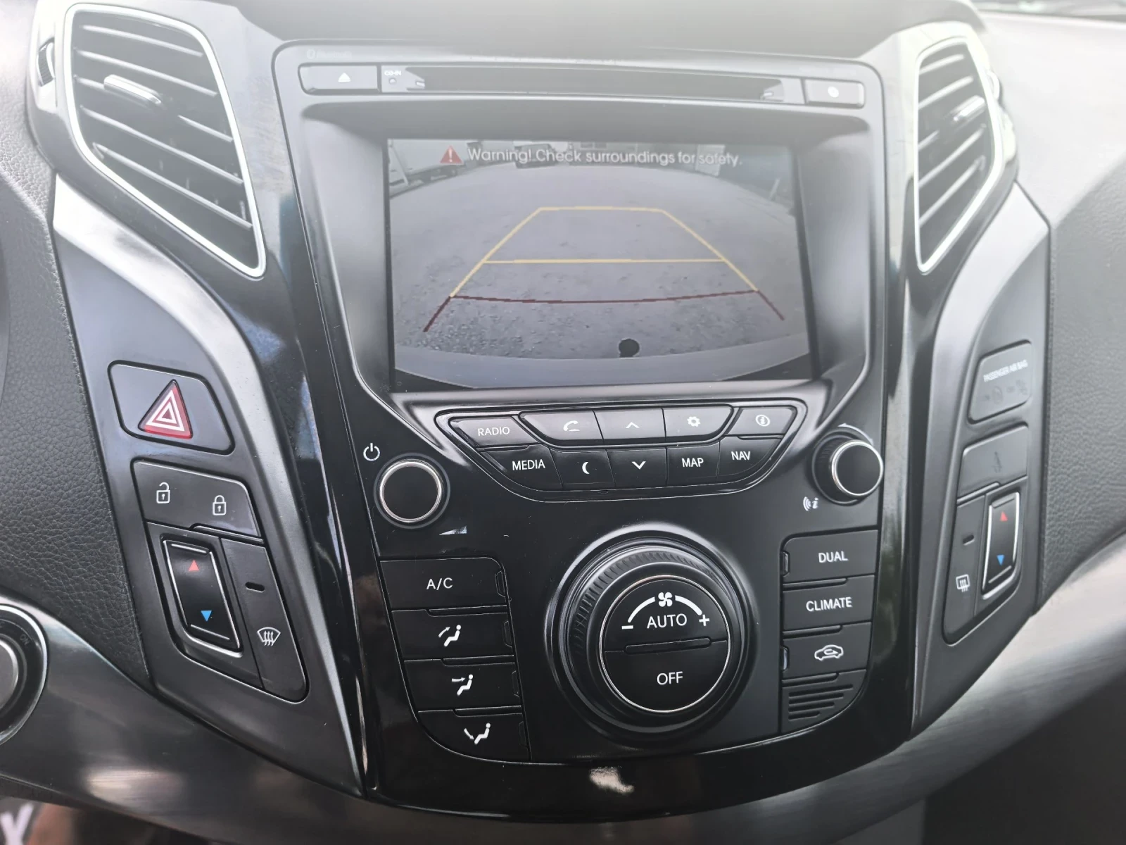 Hyundai I40 Комби, снимка 16 - Автомобили и джипове - 55015829