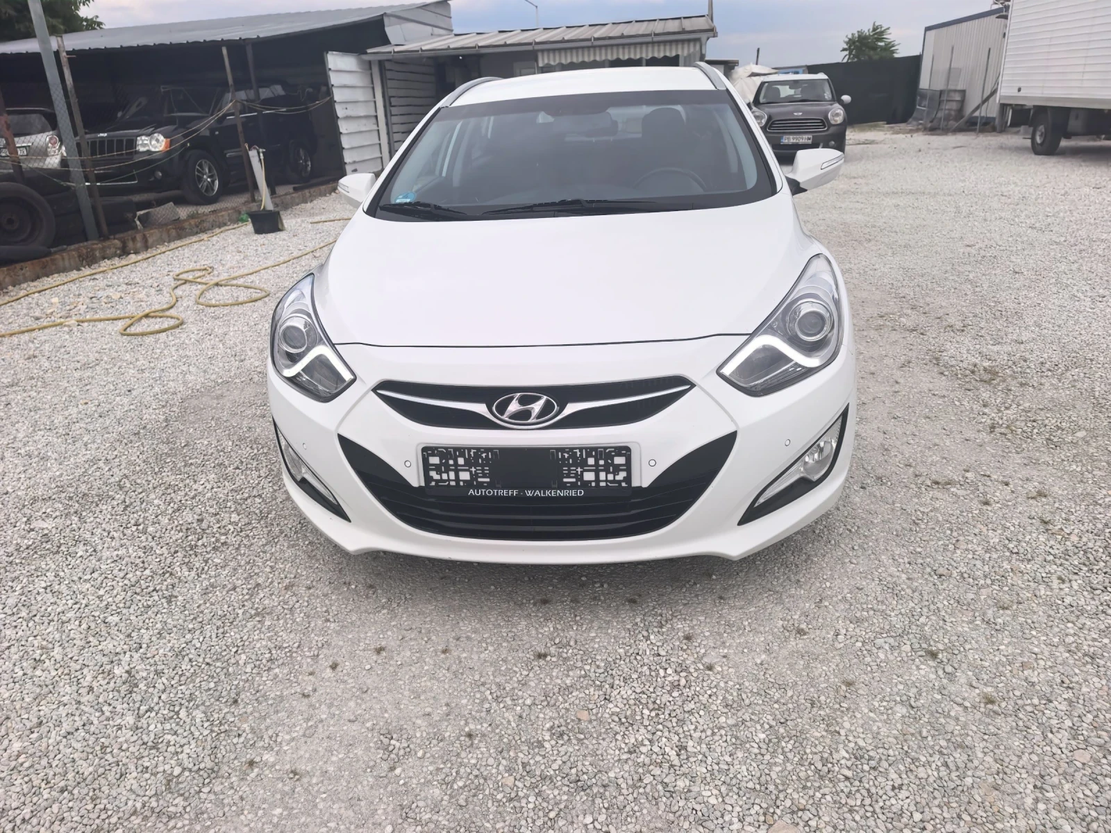 Hyundai I40 Комби, снимка 4 - Автомобили и джипове - 55015829