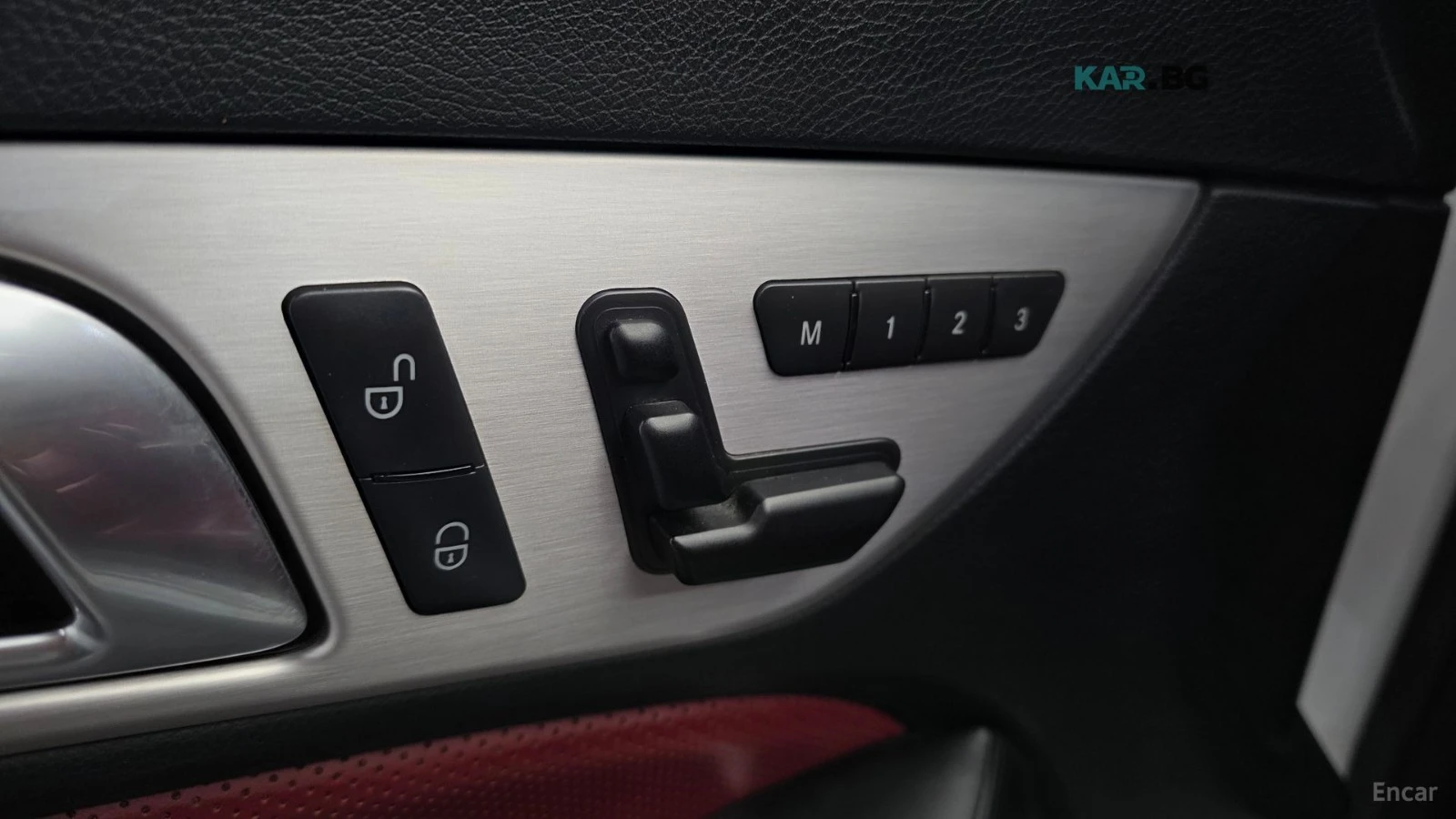 Mercedes-Benz SLK 200 BlueEfficiency* КОЖА* НАВИ* КАМЕРА, снимка 17 - Автомобили и джипове - 55208418