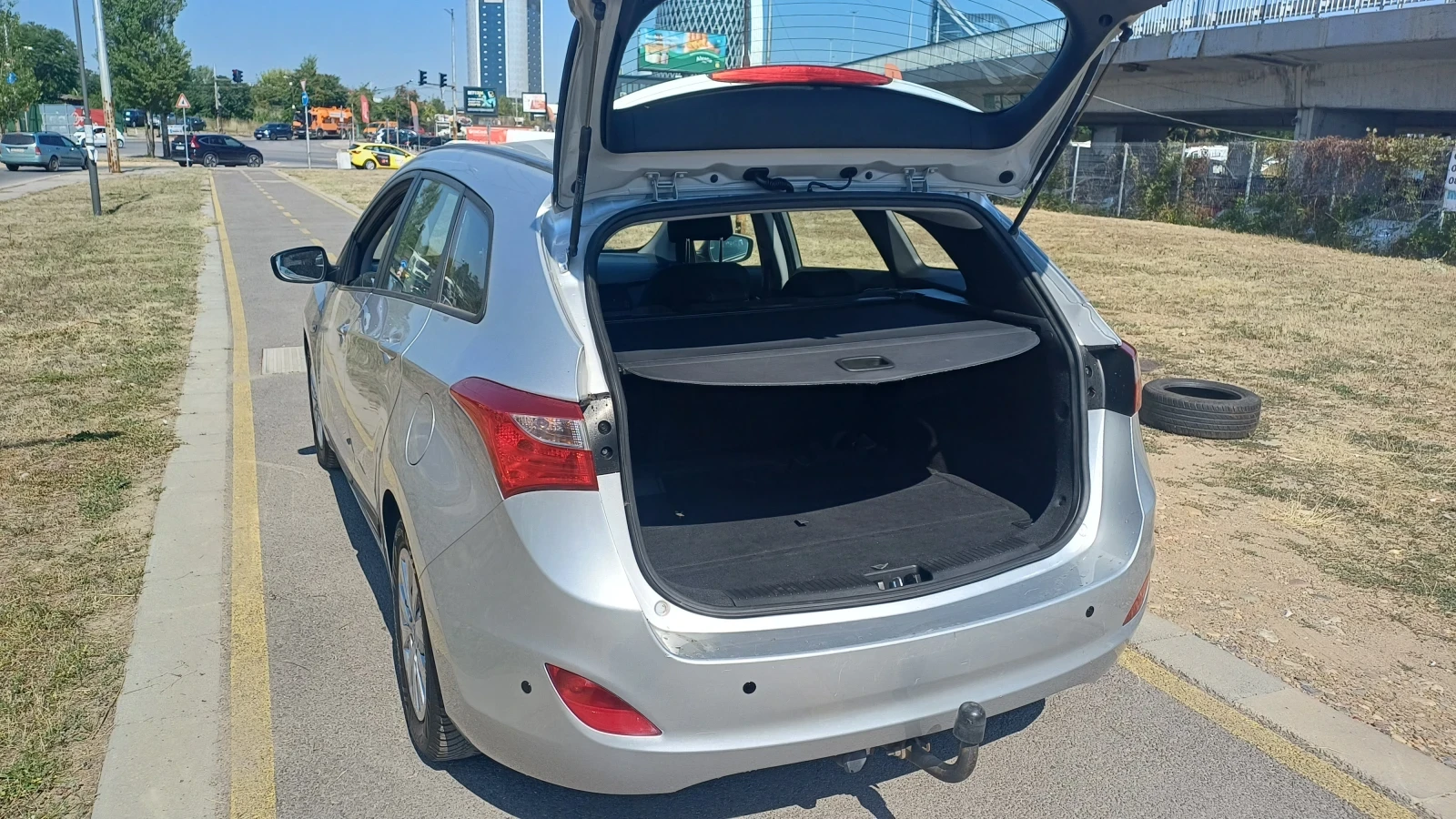 Hyundai I30 1, 6 CRDI , снимка 7 - Автомобили и джипове - 55222547