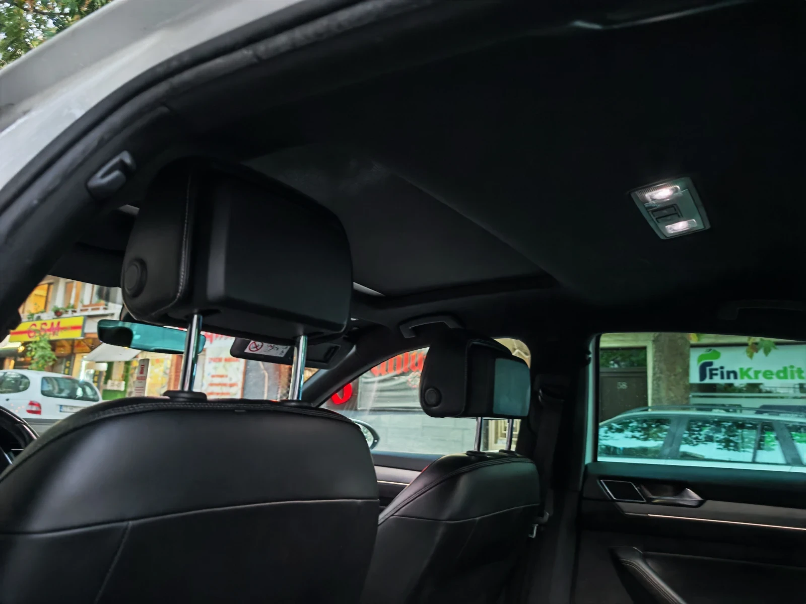 VW Passat, снимка 14 - Автомобили и джипове - 55659698