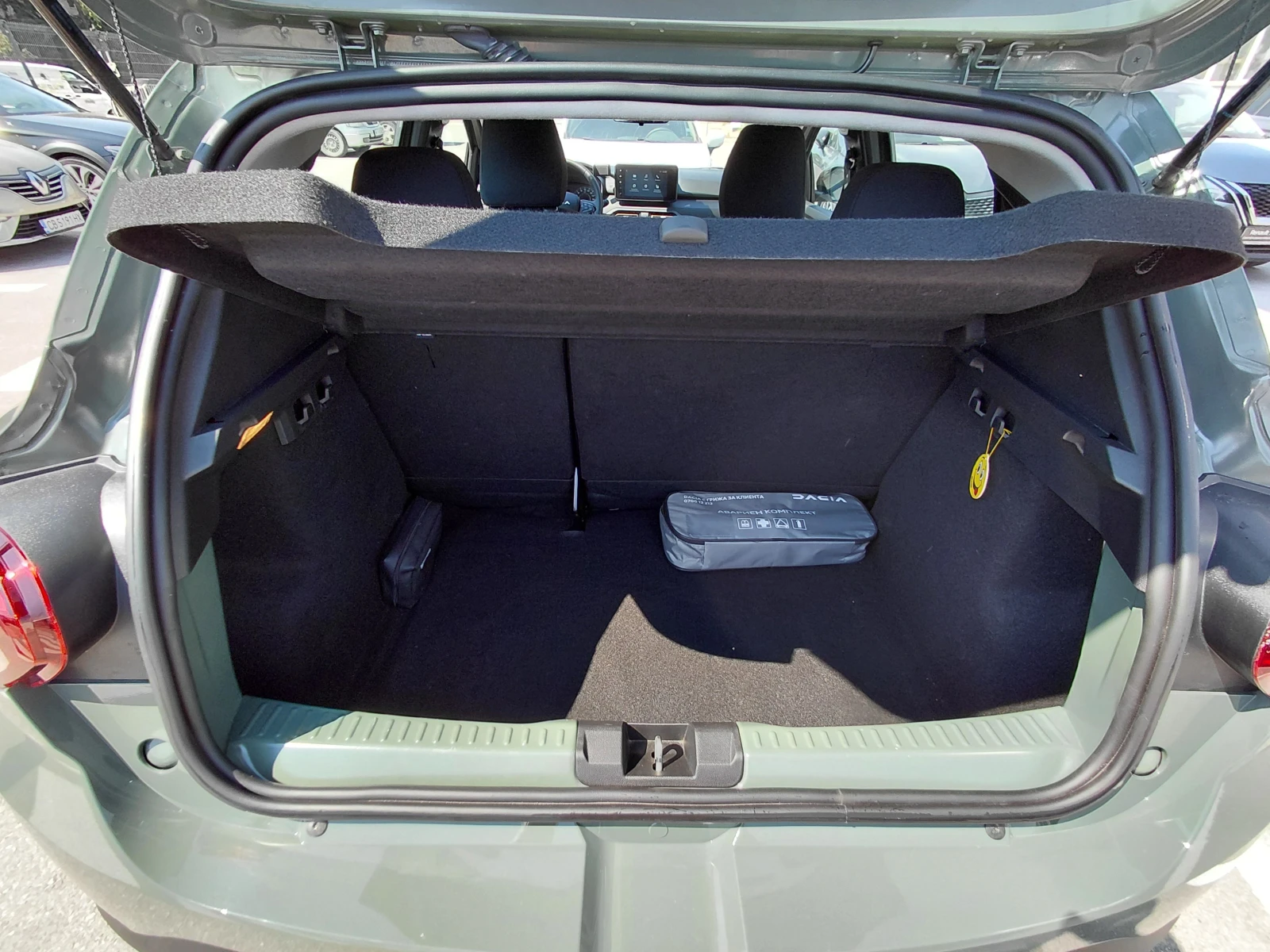Dacia Sandero Stepway/Expression / 100к.с/Газ/Бензин, снимка 16 - Автомобили и джипове - 55796821