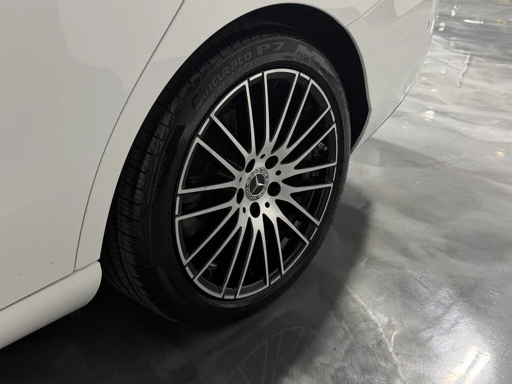 Mercedes-Benz C 300 4MATIC* ПАНОРАМА* 360 КАМЕРИ* ПОДГРЕВ* КРАЙНА ЦЕНА, снимка 5 - Автомобили и джипове - 56209131