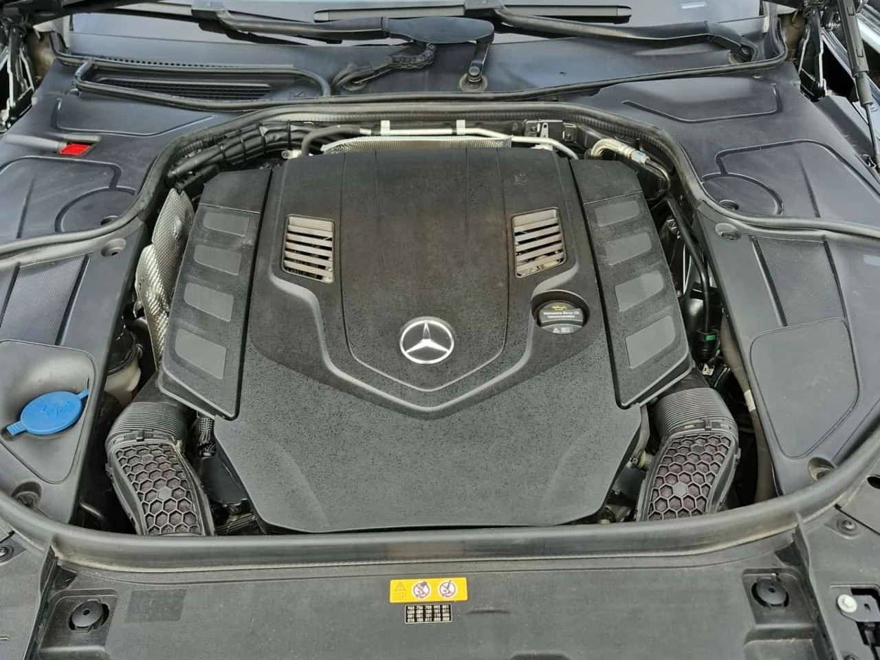 Mercedes-Benz S 560 * AMG Line * 4.0 V8 * CARFAX * , снимка 15 - Автомобили и джипове - 56277877
