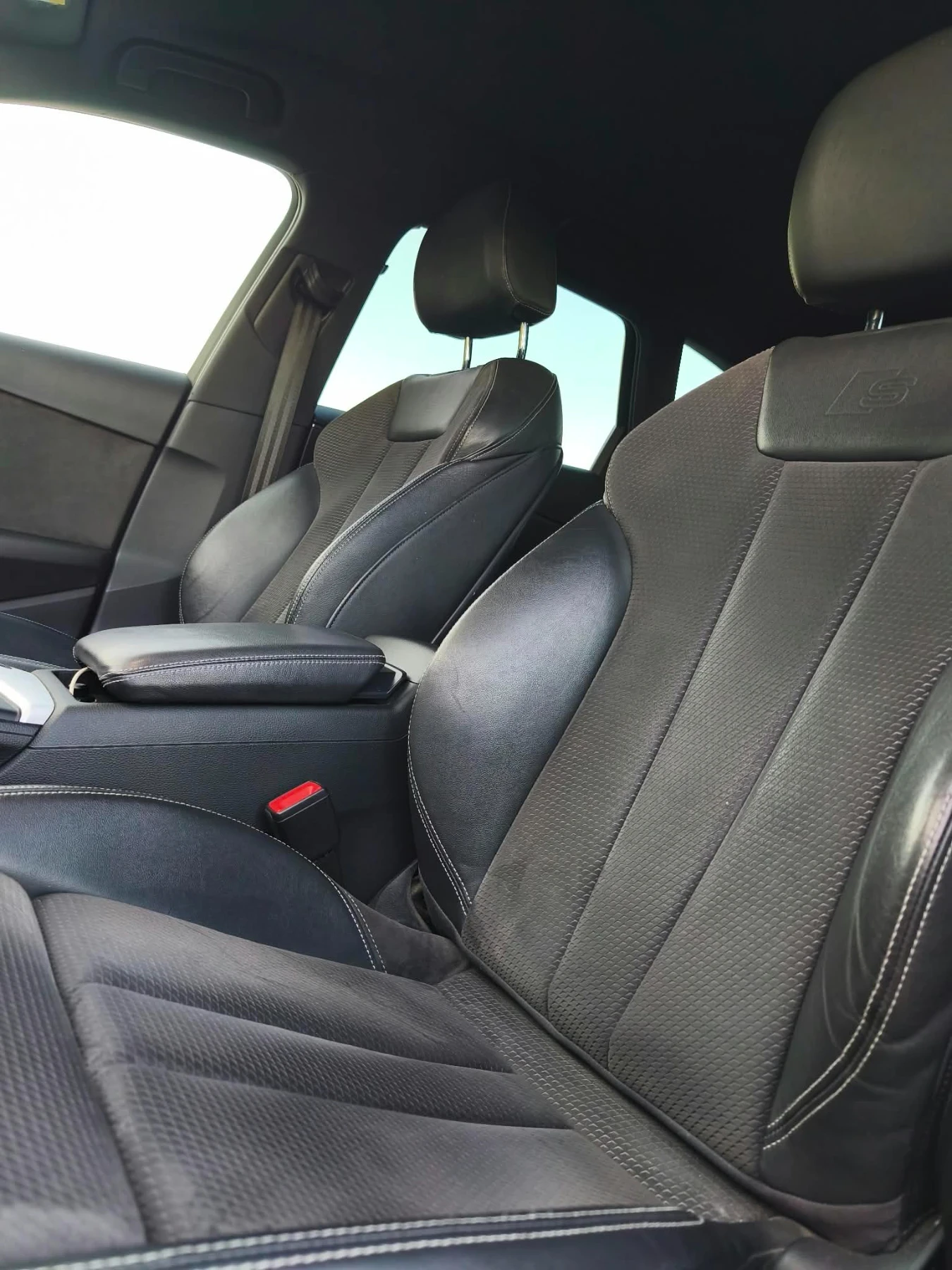 Audi A4 2.0TDI/190PS/QUATTRO/MATRIX/ VIRTUAL 3S-LINE , снимка 10 - Автомобили и джипове - 56330427
