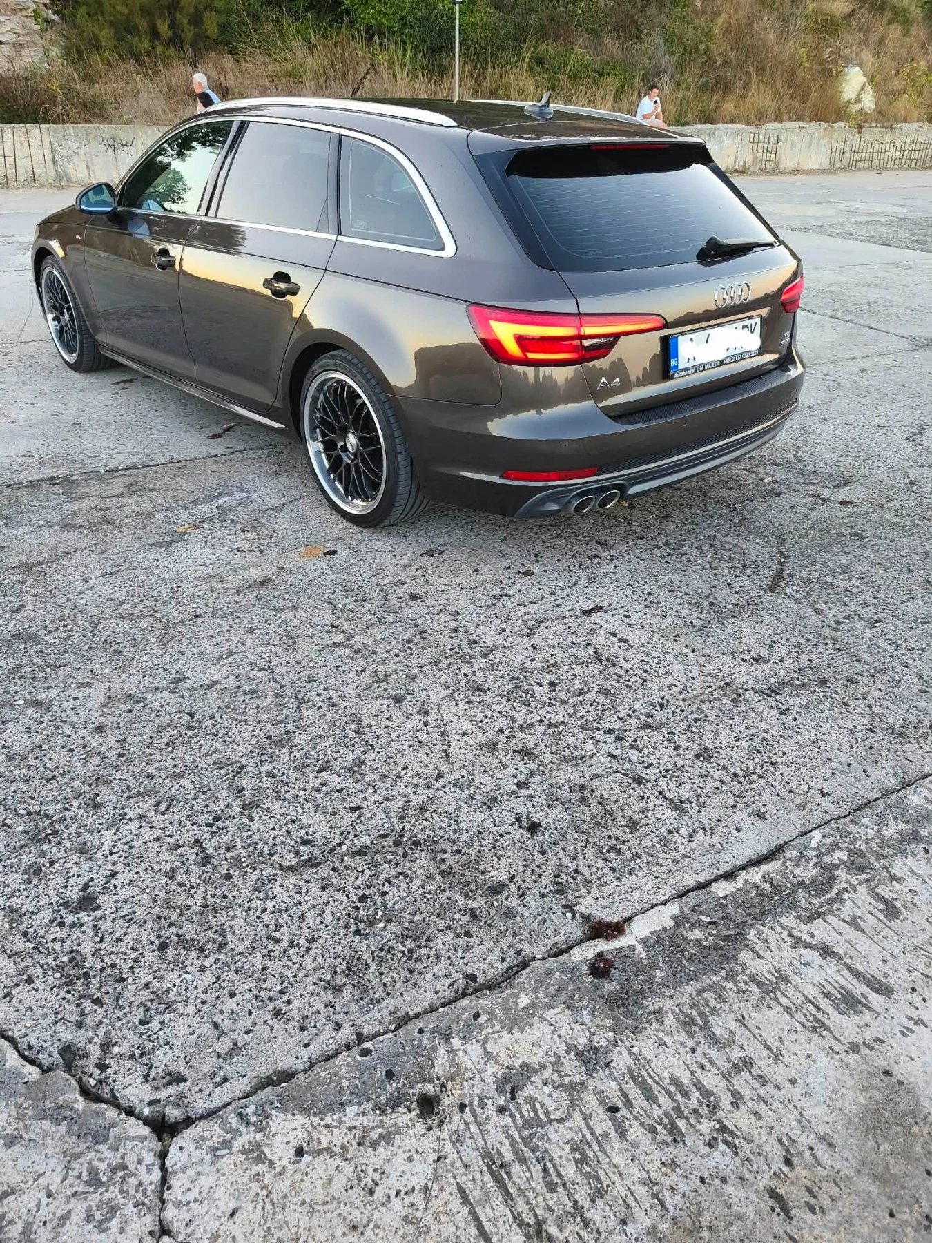Audi A4 2.0TDI/190PS/QUATTRO/MATRIX/ VIRTUAL 3S-LINE , снимка 5 - Автомобили и джипове - 56330427