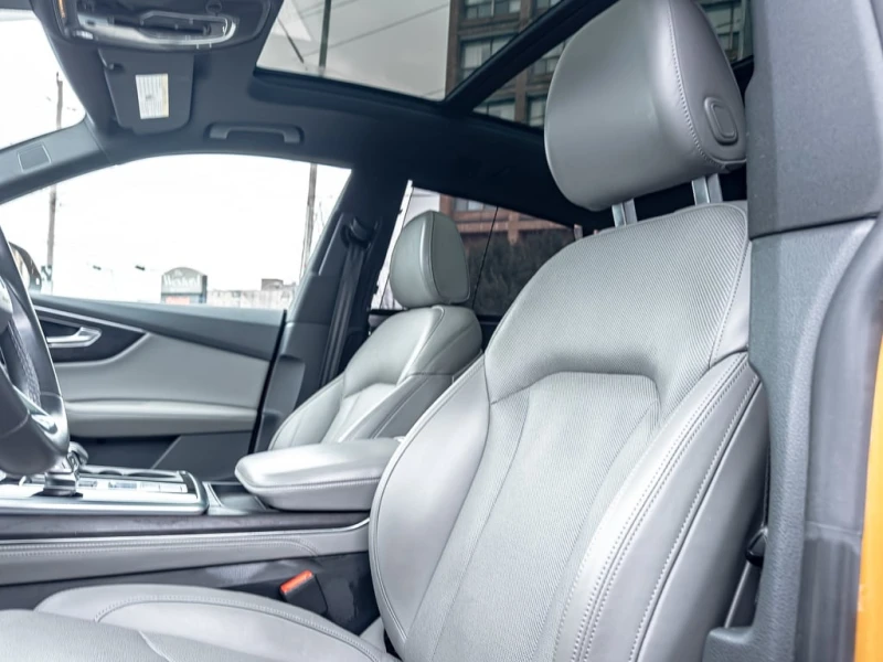 Audi Q8 * TECHNIK S LINE QUATTRO | MASSAGE SEATS | HUD | 3, снимка 17 - Автомобили и джипове - 52928171