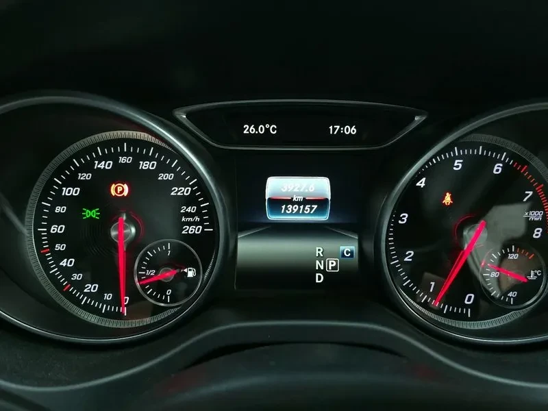 Mercedes-Benz GLA X156 , снимка 8 - Автомобили и джипове - 54959952