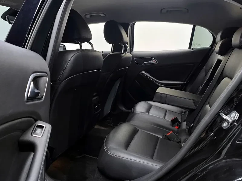 Mercedes-Benz GLA X156 , снимка 12 - Автомобили и джипове - 54959952