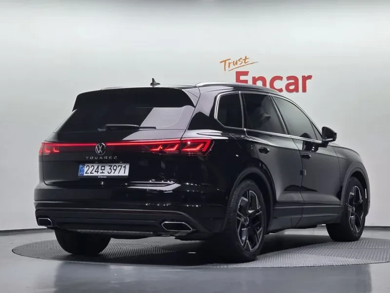 VW Touareg 3.0 TDI PRESTIGE, снимка 2 - Автомобили и джипове - 55006545
