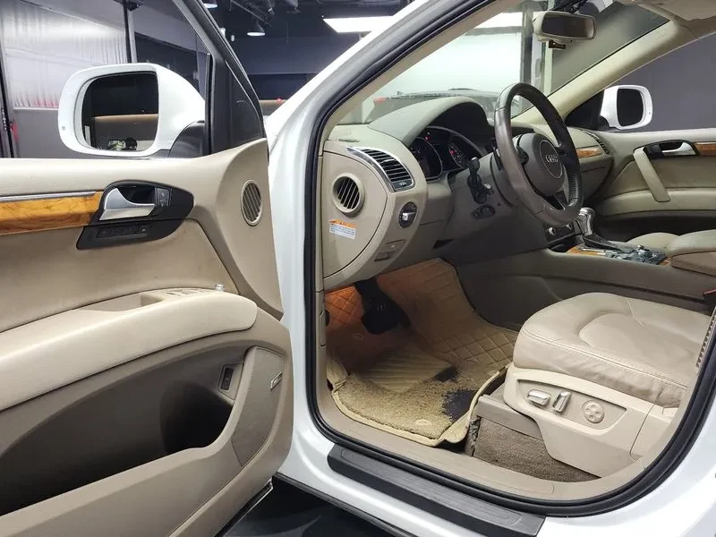 Audi Q7 3.0 TDI Quattro, снимка 10 - Автомобили и джипове - 55132421