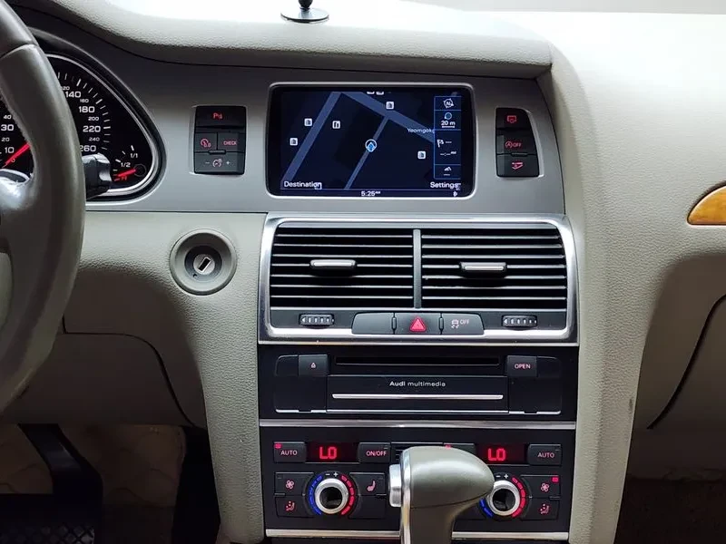 Audi Q7 3.0 TDI Quattro, снимка 14 - Автомобили и джипове - 55132421