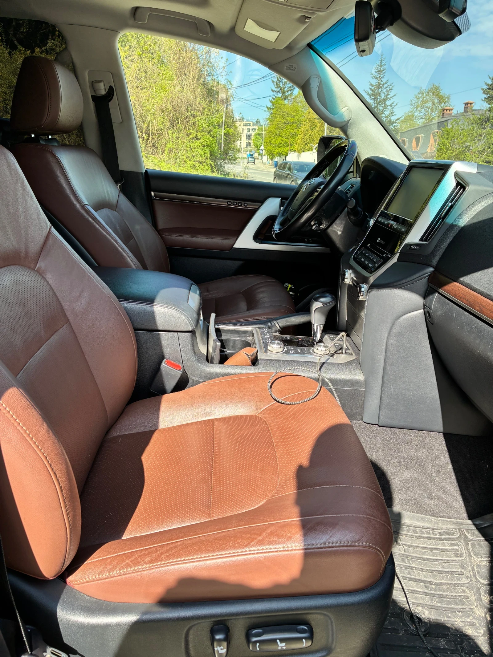Toyota Land cruiser 200 5.7 V8 - изображение 5