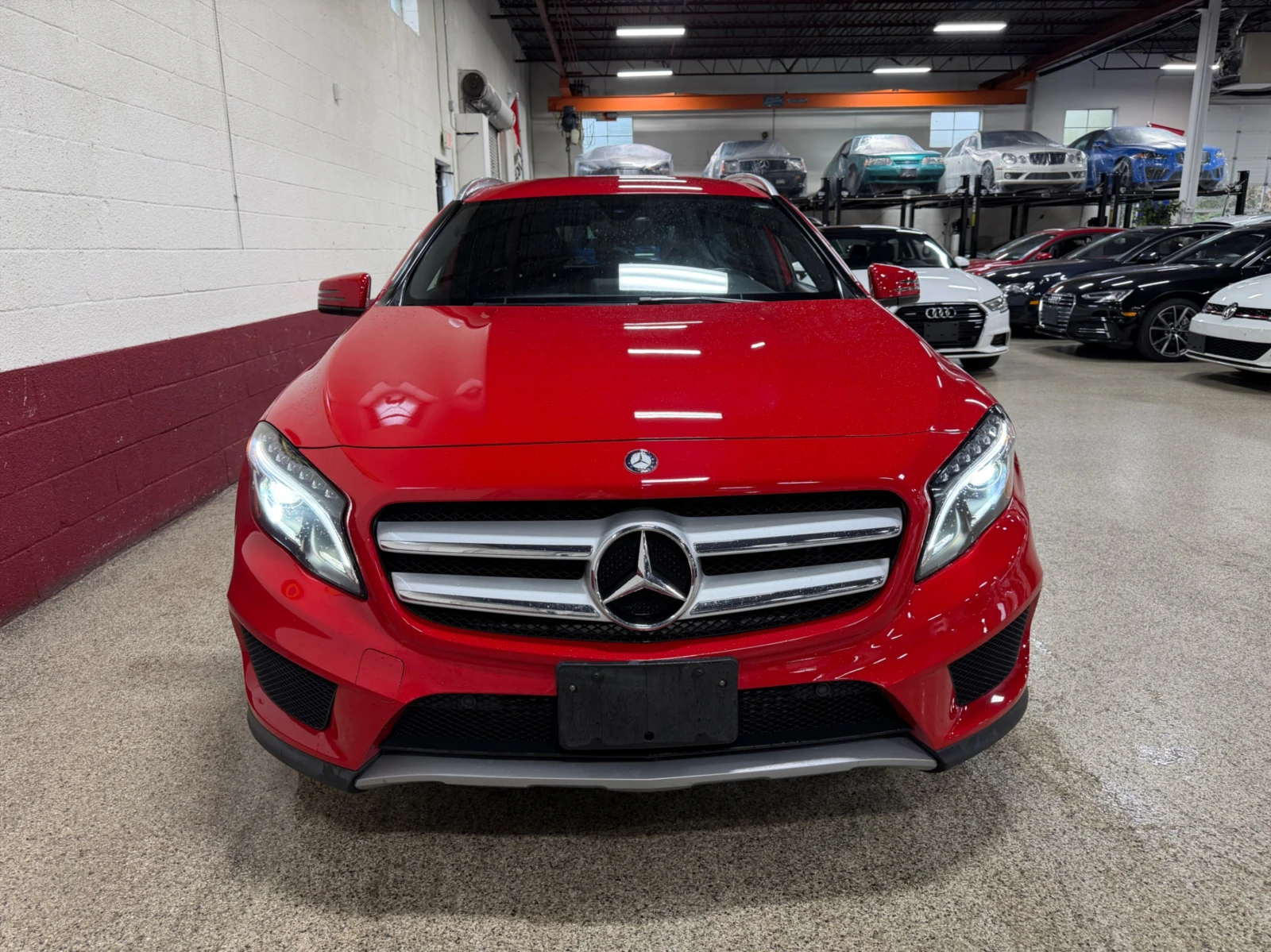 Mercedes-Benz GLA 250 4Matic / AMG PKG  - изображение 7