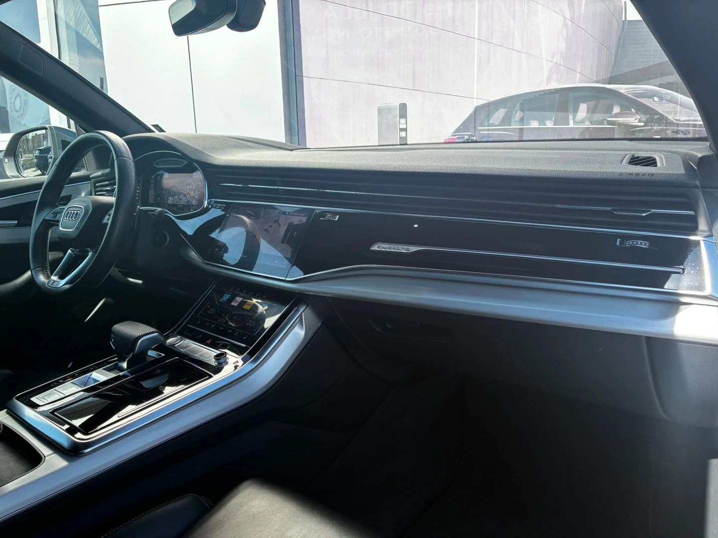 Audi Q8, снимка 10 - Автомобили и джипове - 54285055