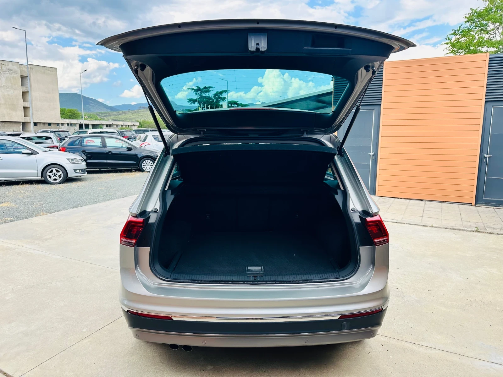 VW Tiguan 2.0TDI/4-motion/DSG/Distronic/������ | Mobile.bg � ����������� 13