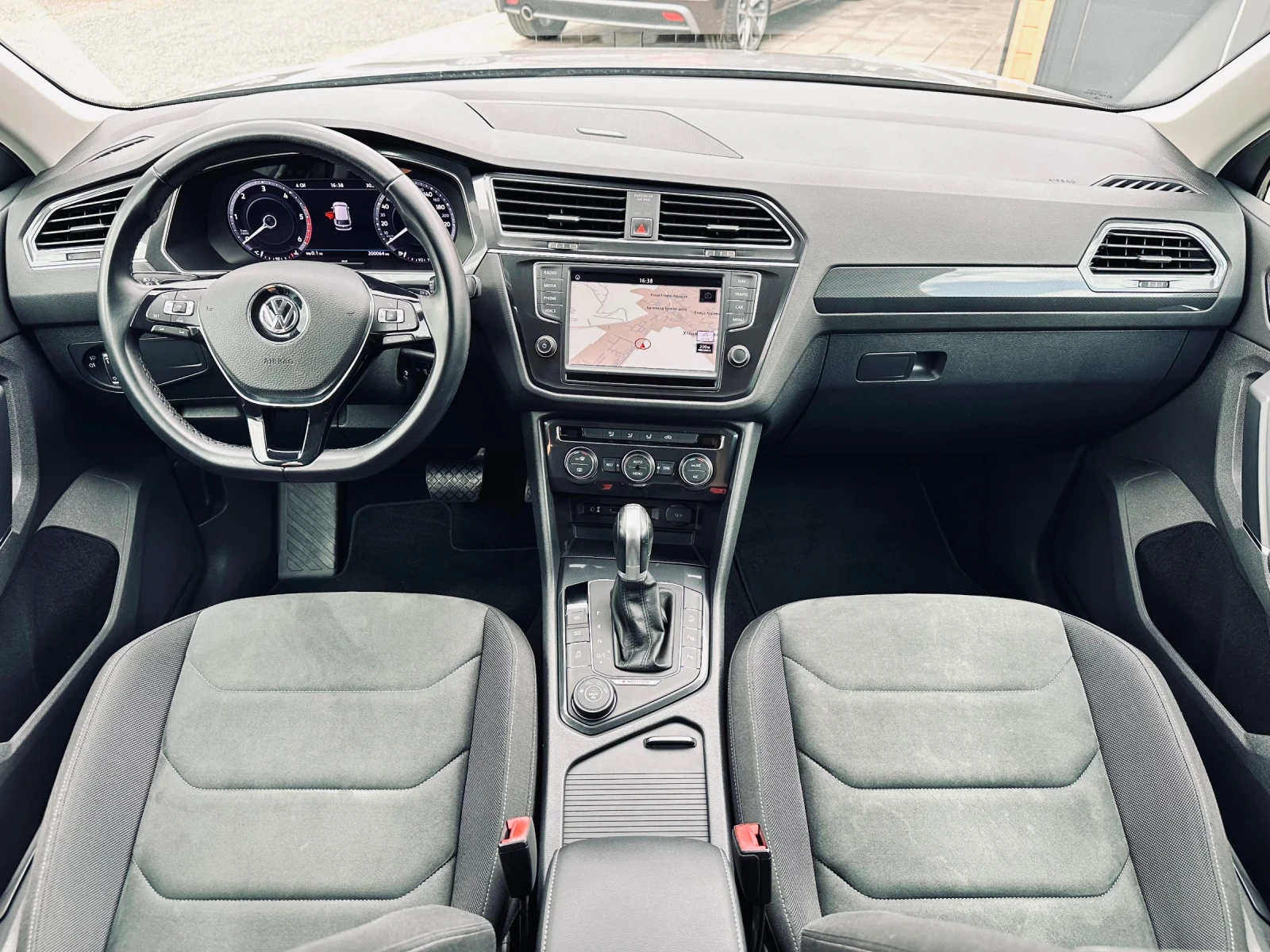 VW Tiguan 2.0TDI/4-motion/DSG/Distronic/������ | Mobile.bg � ����������� 12