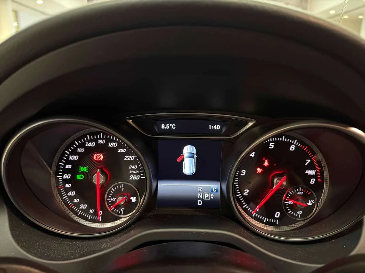 Mercedes-Benz GLA 250 4MATIC/ПАНОРАМА/ПОДГРЕВИ, снимка 8 - Автомобили и джипове - 54889856