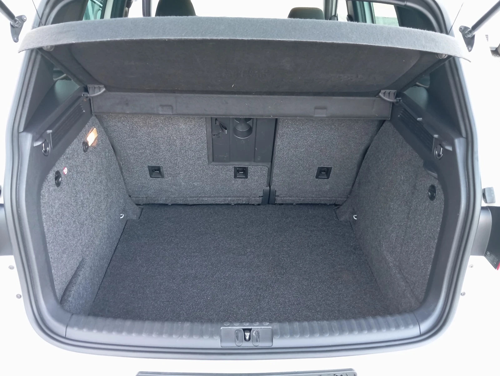 VW Tiguan R-Line ЛИЗИНГ , снимка 14 - Автомобили и джипове - 55645382