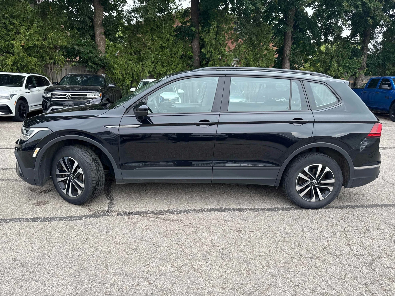 VW Tiguan * Trendline * АВТОКРЕДИТ БЕЗ ПЪРВОНАЧАЛНА ВНОСКА* , снимка 16 - Автомобили и джипове - 55802513