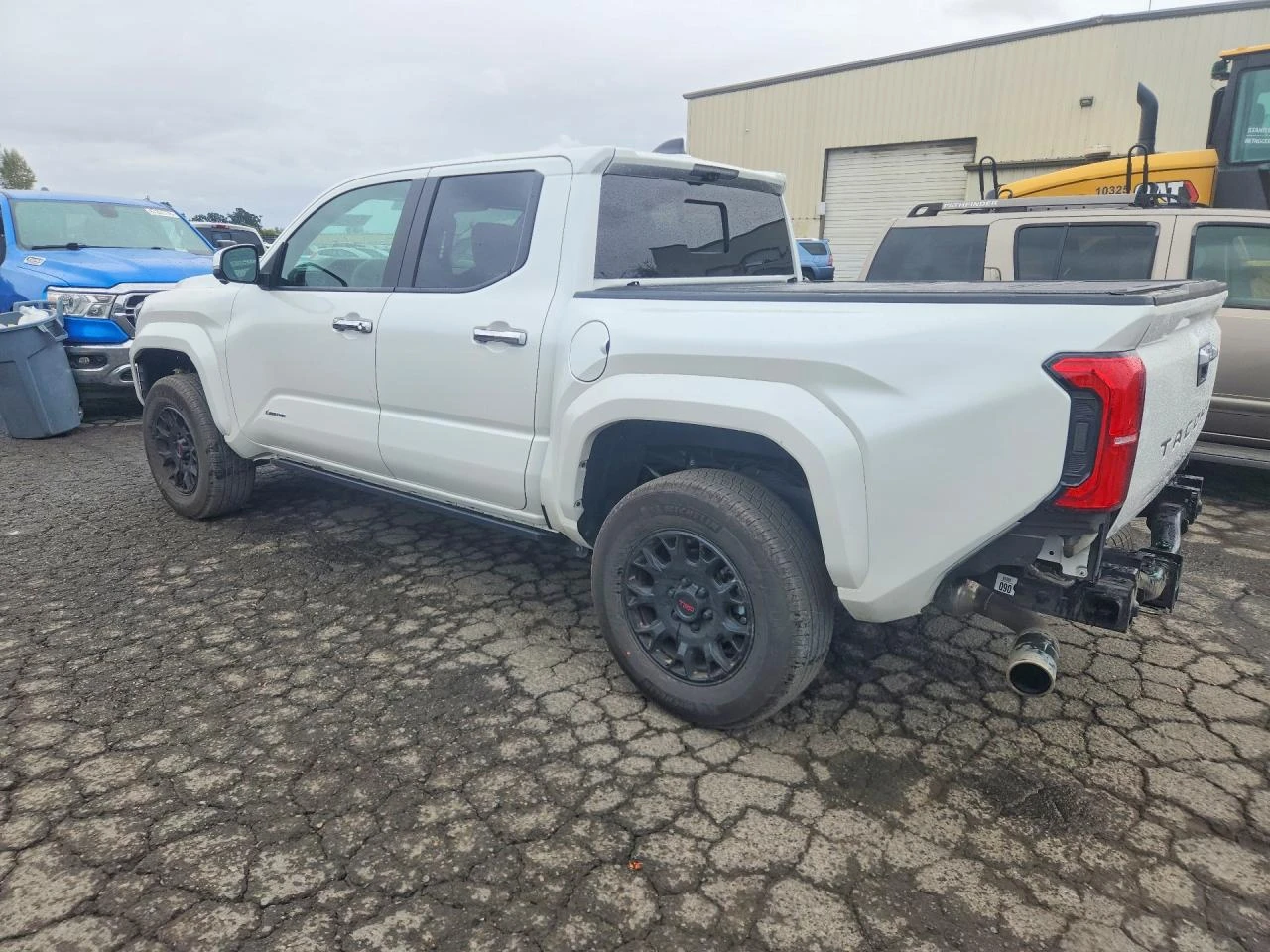 Toyota Tacoma 2.4l Limited, снимка 2 - Автомобили и джипове - 56043609