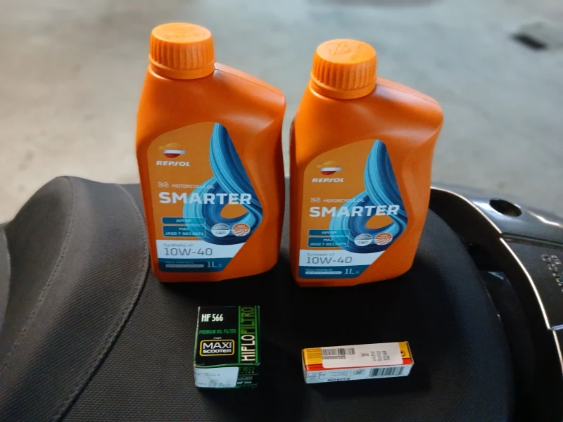 Kymco Downtown TOP състояние нови гуми Mishelin Реални 11400км, снимка 4 - Мотоциклети и мототехника - 52641104