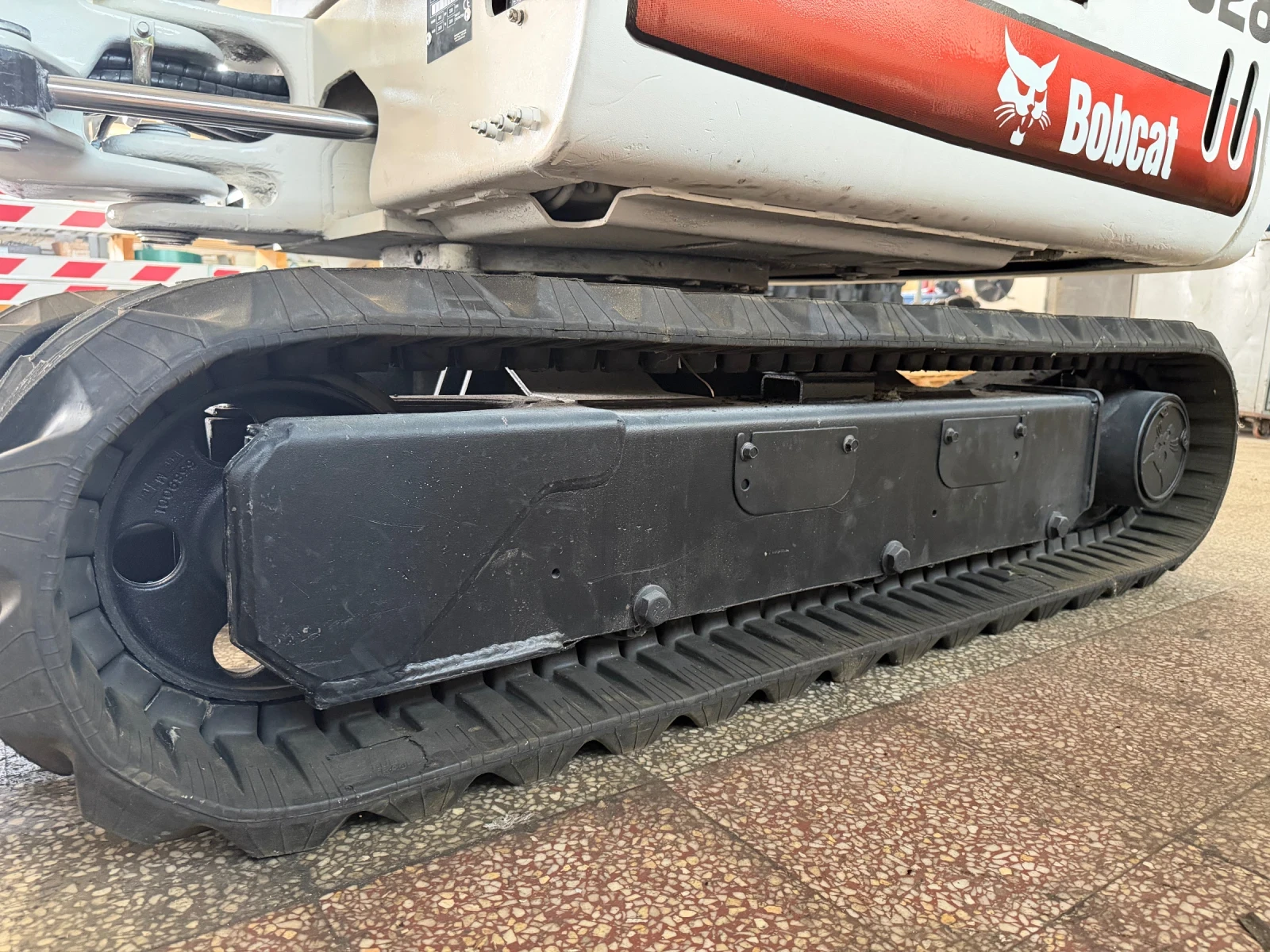Багер Bobcat 328 G, снимка 11 - Индустриална техника - 55619526