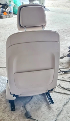 КОЖЕН  ЕЛ. САЛОН  ЗА БМВ 520   , снимка 3