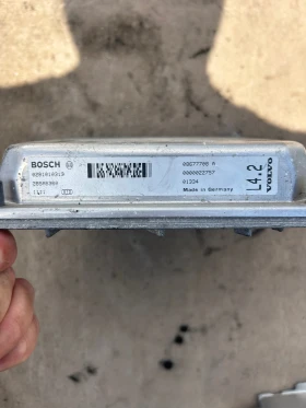 0281010319 копмютър двигател VOLVO S80 2.4 D5 08677708A, снимка 2