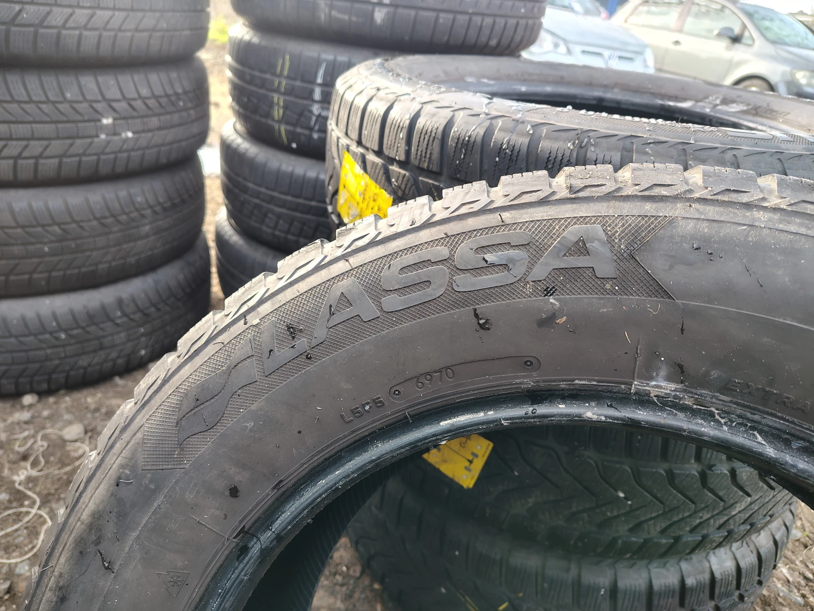 Гуми Зимни 225/65R17, снимка 6 - Гуми и джанти - 54088556