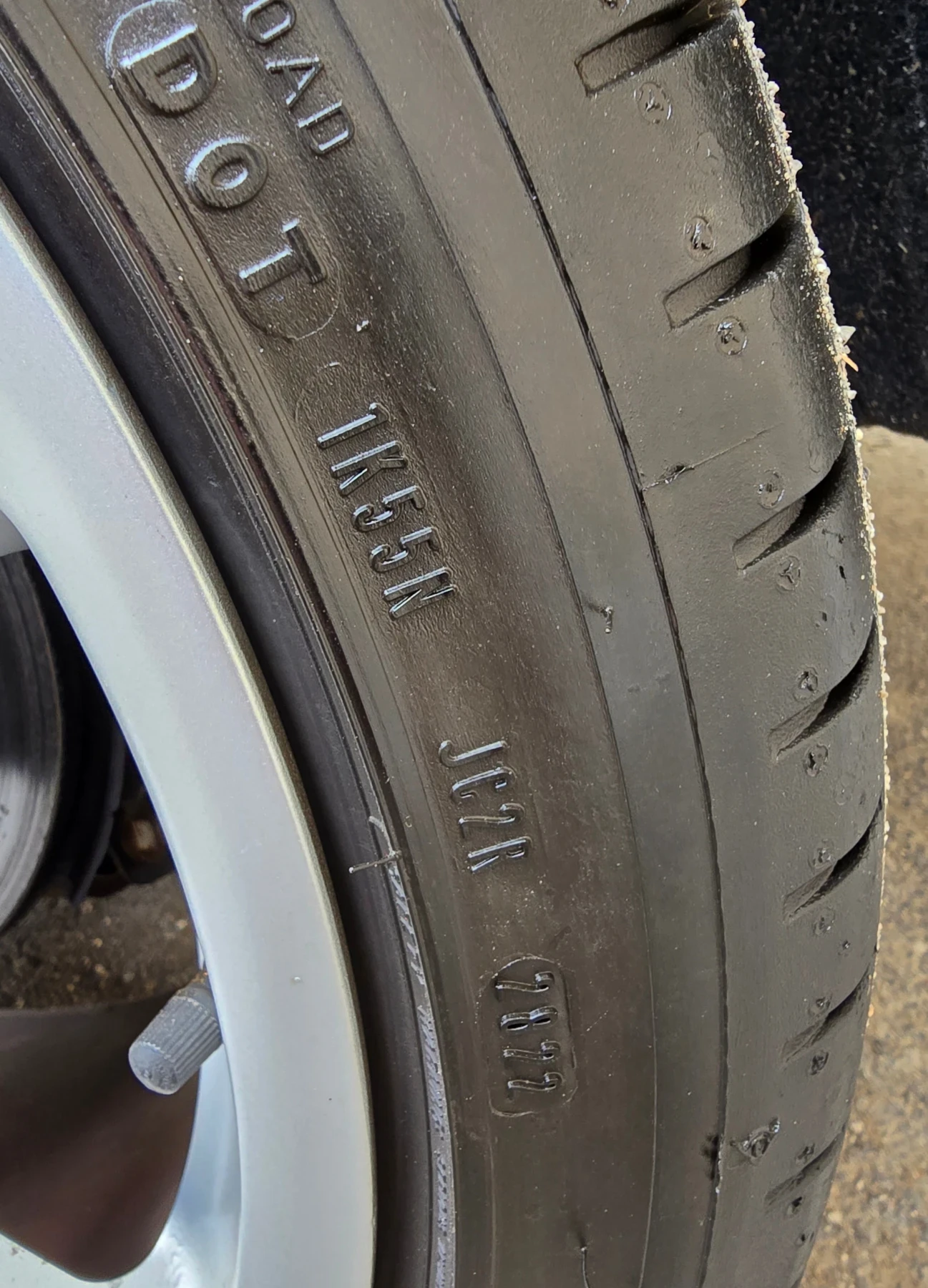 Гуми с джанти Dunlop 225/40R18, снимка 3 - Гуми и джанти - 54179181