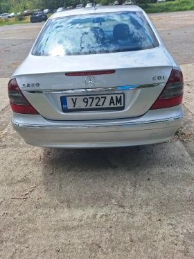 Mercedes-Benz E 220, снимка 4