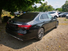 Обява за продажба на Mercedes-Benz E 220 2.2 diesel/194ps/AMG Line/Full Service History ~70 000 лв. - изображение 3