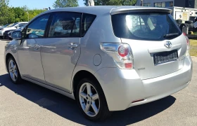 Обява за продажба на Toyota Verso 1.6i ~9 998 лв. - изображение 5