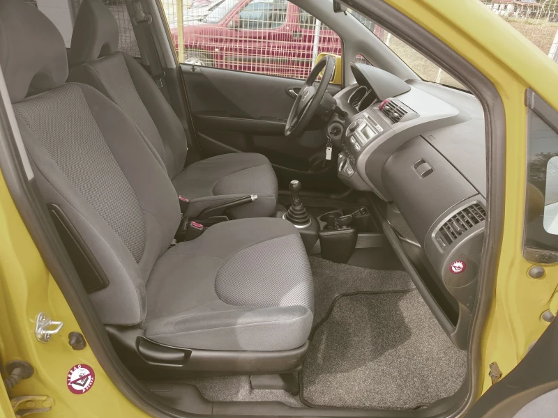 Honda Jazz 1.4i, снимка 13 - Автомобили и джипове - 46970811