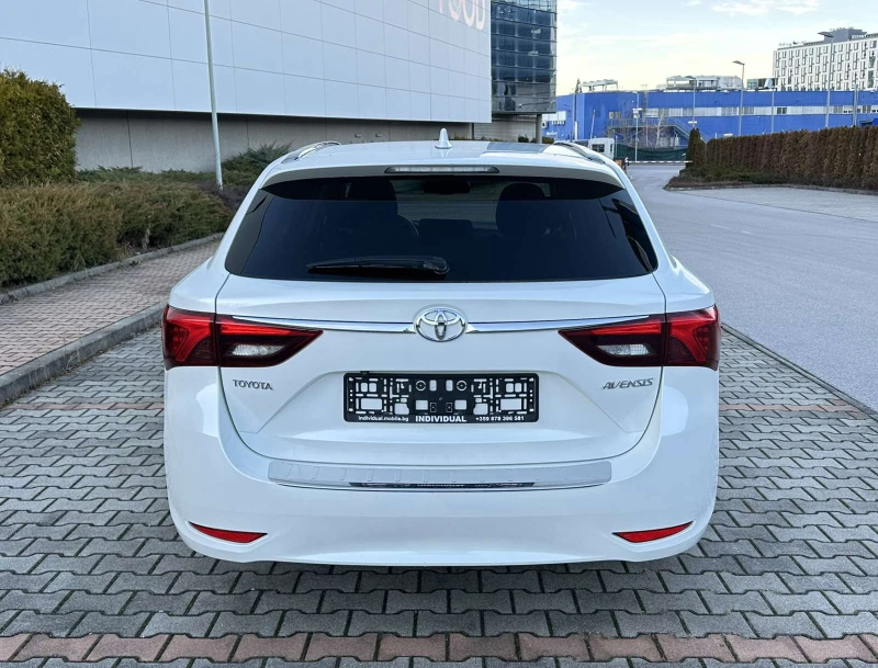 Toyota Avensis 1.8 i-147 К.С* TOP FULL FULL* , снимка 6 - Автомобили и джипове - 48410097