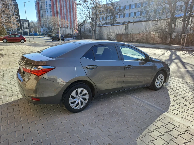 Toyota Corolla 1.6 executive , снимка 5 - Автомобили и джипове - 48726386