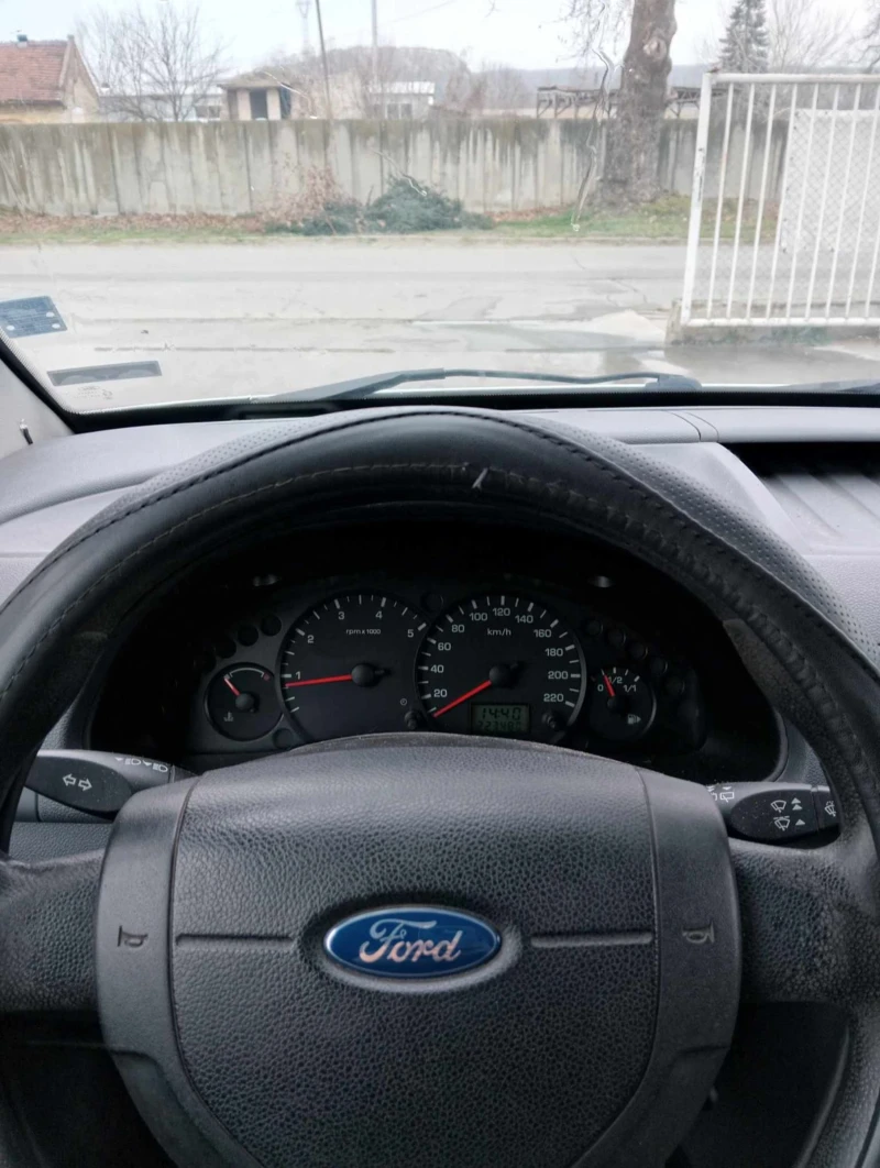 Ford Connect 1.8, снимка 9 - Автомобили и джипове - 49155321